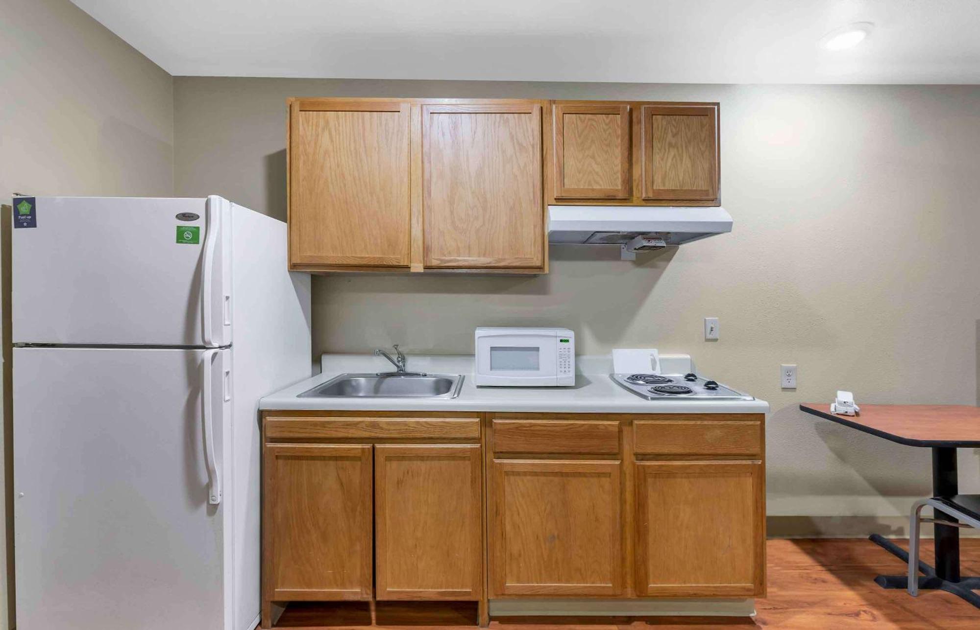 Extended Stay America Select Suites - Lubbock - West Экстерьер фото